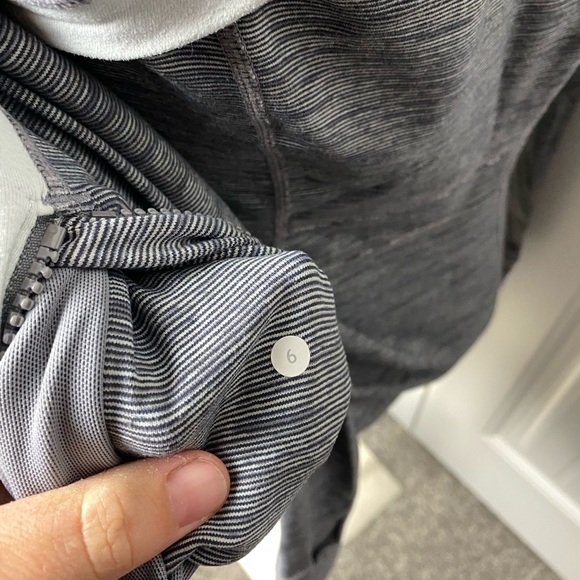 π50% Off Sale π Lululemon Define Jacket - Picture 8 of 9